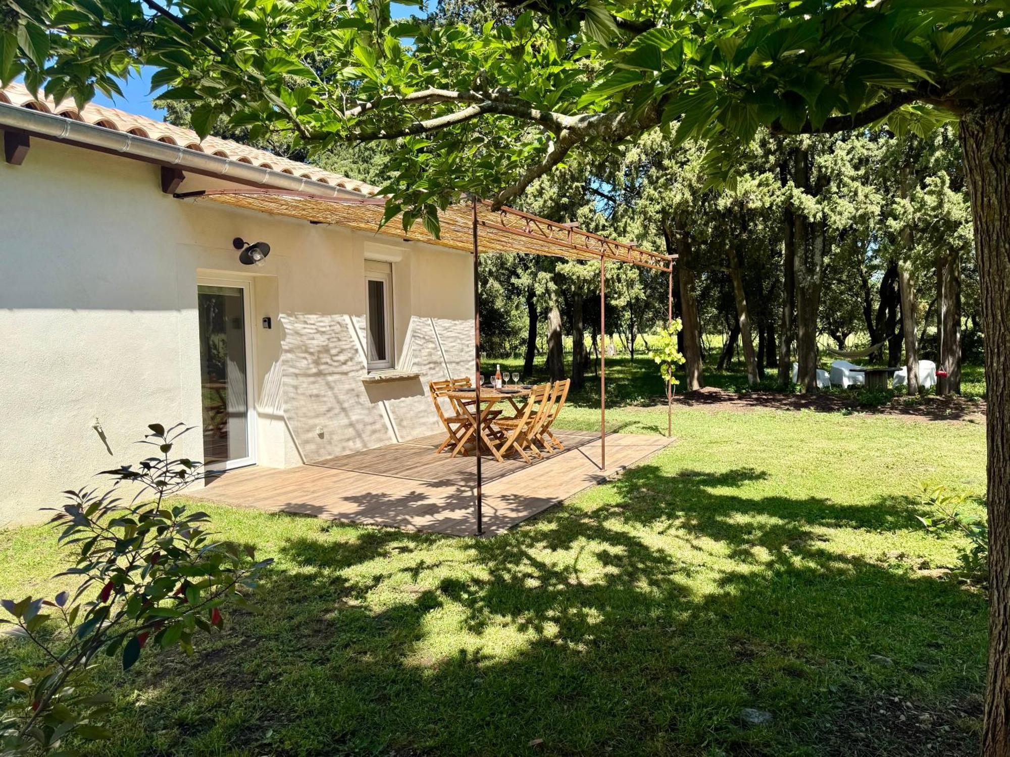 Maisonnette Avec Petite Foret Valréas Εξωτερικό φωτογραφία